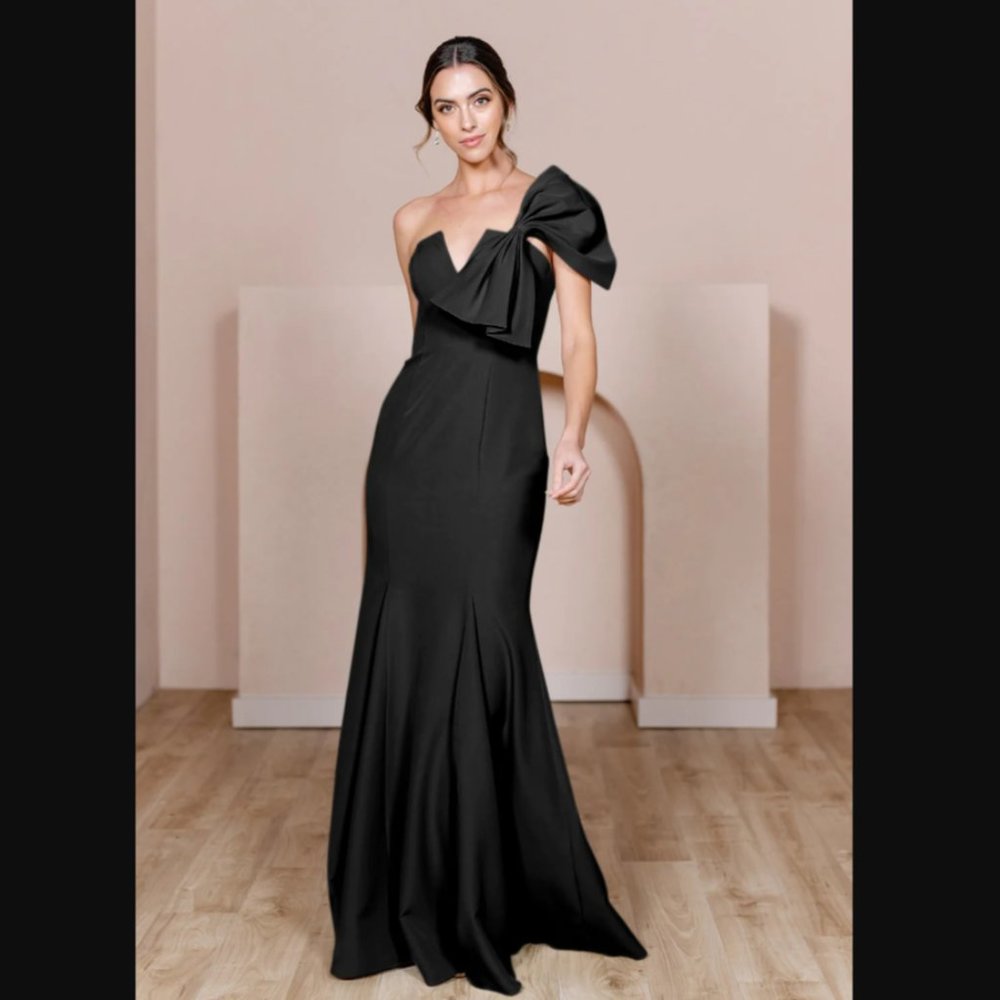 Revelry Size 8 Faye Crepe Dress Made to Order in Black